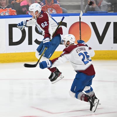 Artturi Lehkonen avgjorde serien mot Edmonton.
