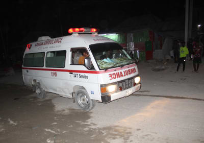 En ambulans i Mogadishu efter ett islamistiskt terrordåd.