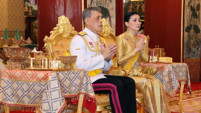 Thailands kung Maha Vajiralongkorn och hans fru.