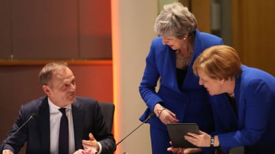 Donald Tusk, Theresa May och Angela Merkel