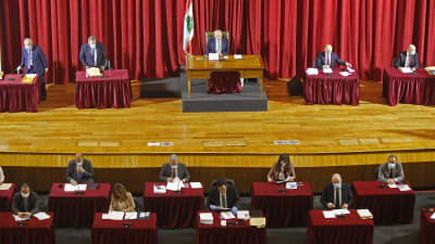 Det libanesiska parlamentet håller session