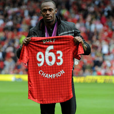 Usain Bolt vieraili Old Traffordilla Fulham-ottelussa 25. elokuuta.