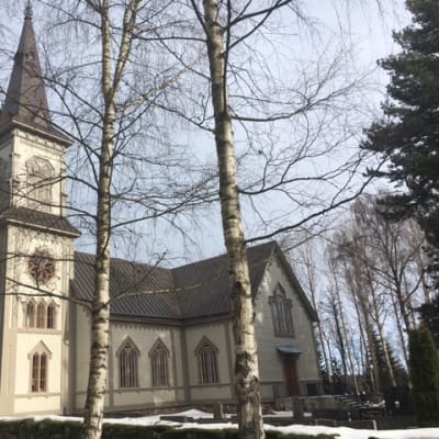 Köyliön kirkko on nyt vuoden 1752 värityksessä.