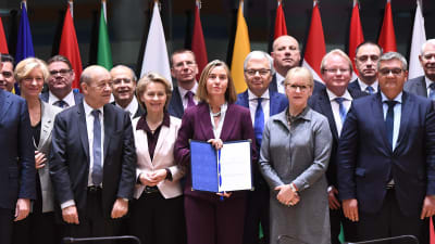 EU undertecknade samarbetsavtal om försvarsfrågor (Pesco)
