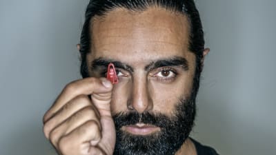 Navid Modiri, programledare för diktatorn.