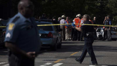 Polisen spärrar av området efter ett skottdrama vid Seattle Pacific University i Seattle i delstaten Washinton i USA,