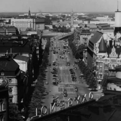 Katunäkymä Helsingistä 1960-luvulta