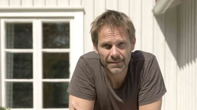 Porträtt Stefan Engström, yogalärare, skärgårdsbo