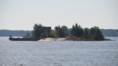 Ön Skatakobben utanför Helsingfors.