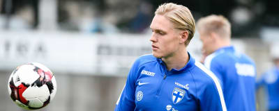 Fredrik Jensen spelar för Finland.