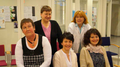 Stående från vänster: Kerstin Krook och Sonja Prest-Meyer. Sittande: Denice Hansson, Peggy Ljungberg och Erica Ivars.