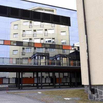 I-huset vid Vasa centralsjukhus speglas i akuten.