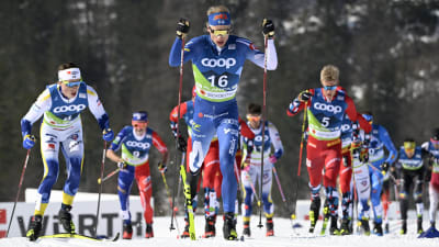 Iivo Niskanen åker skidor i VM 2023.