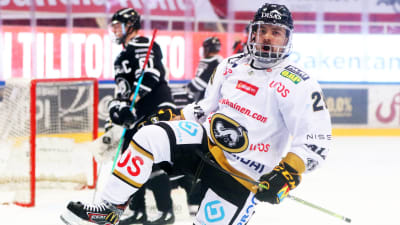 Radek Koblizek firar mål.