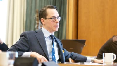 SFP:s partiordförande Carl Haglund på fullmäktigekonferens i Karleby 6.2.2016.
