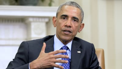 President Barack Obama lägger på tisdag fram nya bestämmelser om skjutvapen