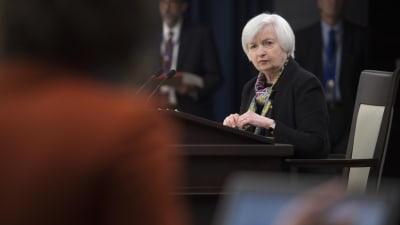 Fed-chefen Janet Yellen håller presskonferens efter räntebeskedet den 16 mars 2016.