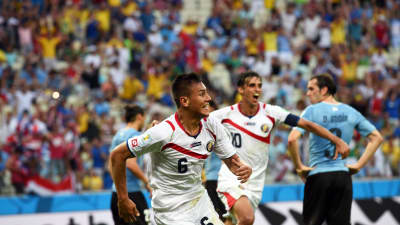 Oscar Duarte firar sitt mål mot Uruguay.