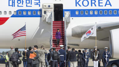 Sydkoreas president Park Geun-hye anländer till Washington för att delta i kärnsäkerhetsmötet.