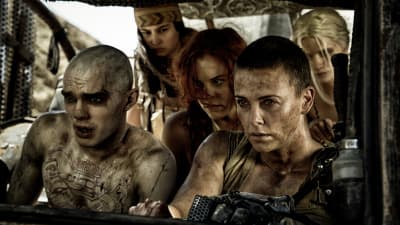 Charlize Theron gör en av rollerna i Mad Max: Fury road.