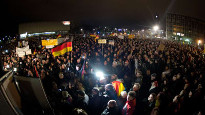 Demonstration i Dresden mot islamisering av Tyskland, 15.12.2014.