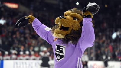 Bild på LA Kings maskot. 