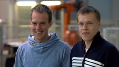 Mikael och Jonas Tylli från Karleby studerar båda till ingenjör i Vasa.