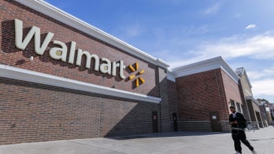 Världens största detaljhandelskedja Walmart begränsar vapenförsäljning ytterligare