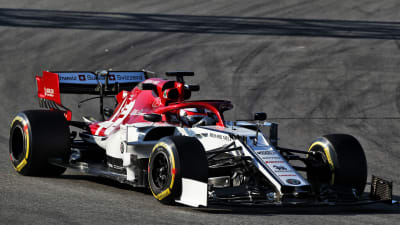 Kimi Räikkönen i sin nya Alfa Romeo.