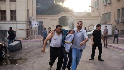 Slagsmål mellan kristna och muslimer i Kairo