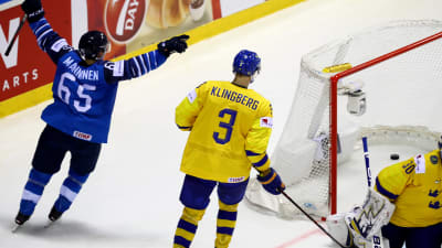 I VM 2019 var Sakari Manninen, som avgjorde kvartsfinalen mot Sverige i förlängning, Finlands klara poängetta med elva poäng på tio matcher. 