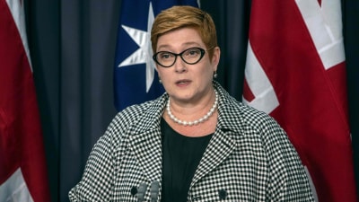 Australiens utrikesminister Marise Payne under en presskonferens som hon höll tillsammans med Storbritanniens utrikesminister Dominic Raab i början av februari i Canberra. 
