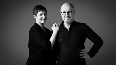 Toimittajat Anna Möttölä ja J. P. Pulkkinen