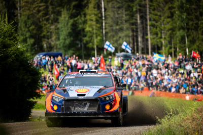 Teemu Suninen kör i Jyväskylä.