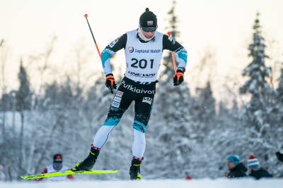 Lauri Vuorinen åker skidor