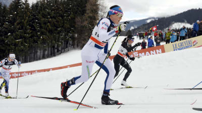 Aino-Kaisa Saarinen.