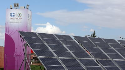 Solpaneler i Marrakech på taket till den byggnad där FN:s klimatkonferens COP22 hölls 7-18.9.2016