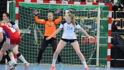 Charlotta Roos i mål, Finland-Slovakien 9.3.2016