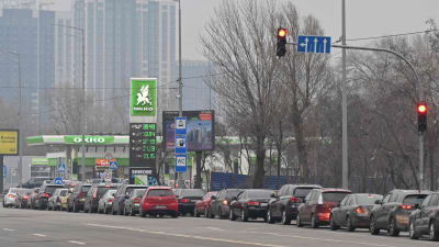 Kievbor köar till bensinstation