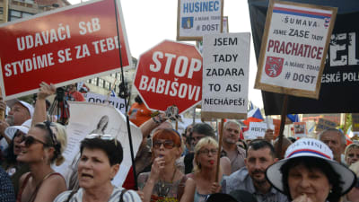 Demonstration mot premiärminister Babiš i Prag 4.6.2019