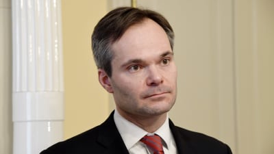 Inrikesminister Kai Mykkänen efter att ha svurit tjänsteeden den 12 februari 2018.