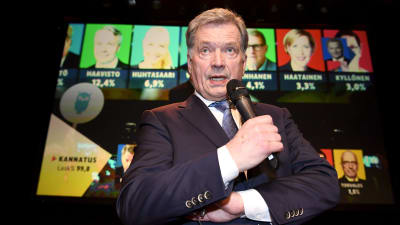 Sauli Niinistö talar under presidentvalet 2018.