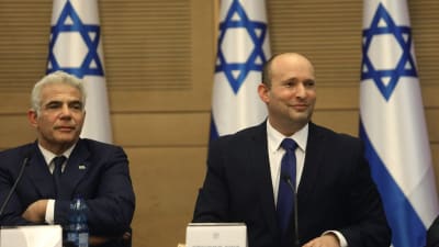Yair Lapid och Naftali Bennett ska leda Israel. Knesset 13.6.2021