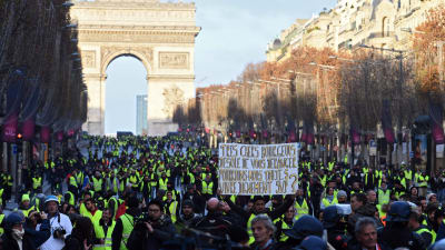 Demonstration i Paris 8.12.2018 mot regeringens reformer. 