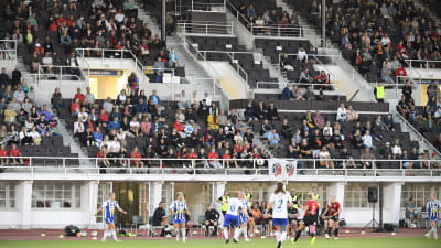 Rekordpublik i Nationella ligan då Olympiastadion öppnades med matchen PK-35 – HJK.