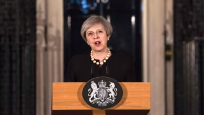 Theresa May talade utanför sin tjänstebostad på 10 Downing Street på onsdagskvällen efter attacken i London.