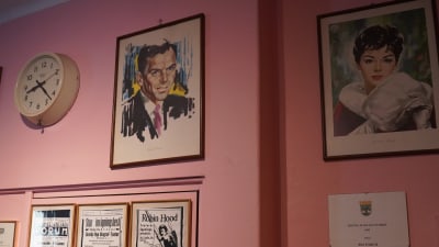 Bilder på gamla filmstjärnor.