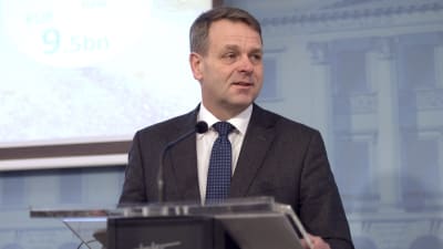 Jan Vapaavuori på Europeiska investeringsbankens presskonferens 18.1.2017.