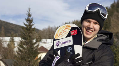 Anton Lindfors, snowboardcross-åkare.