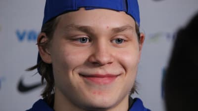 Kasper Björkqvist spelare i fjärde kedjan vid JVM.